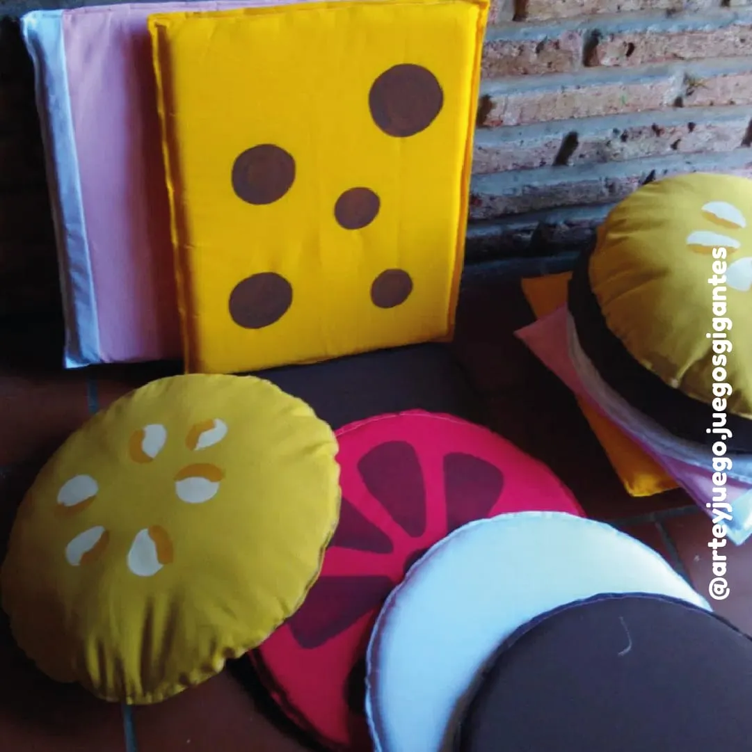 Hamburguesas Gigantes de Tela x 2 pintadas