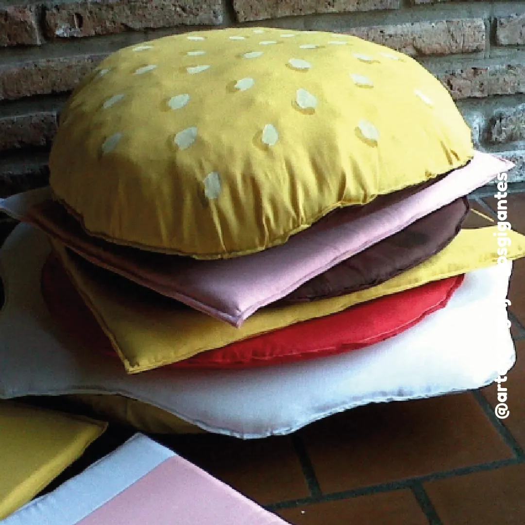 Hamburguesas Gigantes de Tela x 2 pintadas